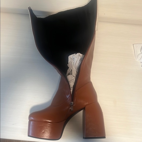 Brown and Cream Heeled Boots with Chunky Heel 39 - Picture 8 of 13